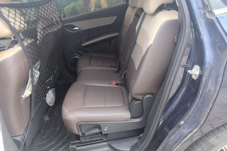 Used BYD Song MAX New Energy 2022 DM-i 105KM Flagship Model Left Rear Seat
