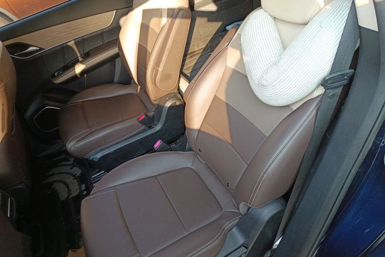 Used BYD Song MAX New Energy 2022 DM-i 105KM Executive Edition Left Rear Seat