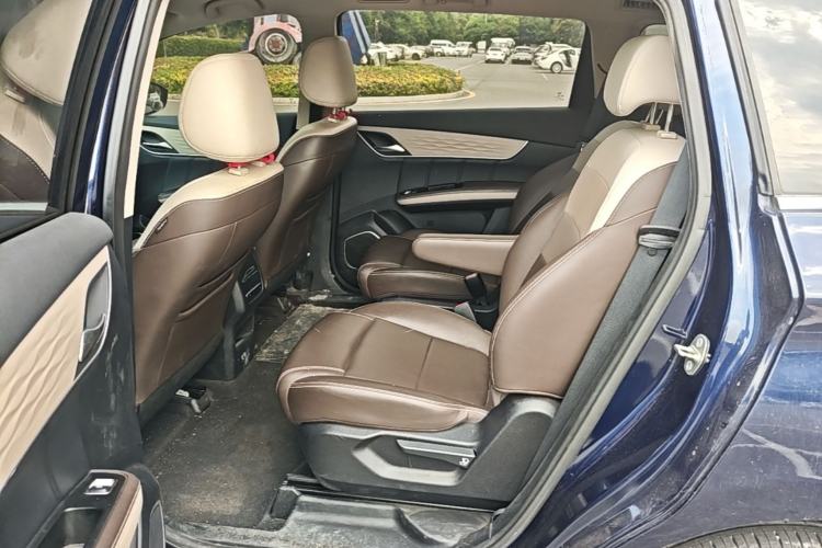Used BYD Song MAX New Energy 2022 DM-i 105KM Executive Edition Left Rear Seat