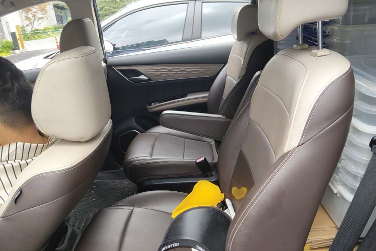 Used BYD Song MAX New Energy 2022 DM-i 105KM Executive Edition Left Rear Seat