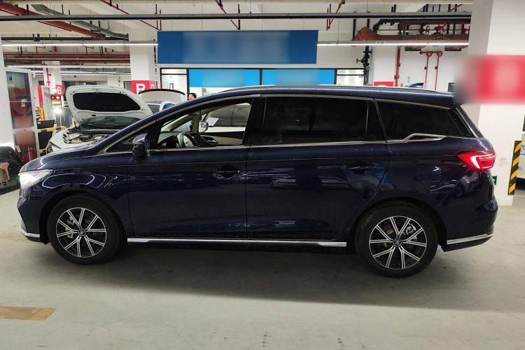 Used BYD Song MAX New Energy 2022 DM-i 105KM Prestige Model Left Side