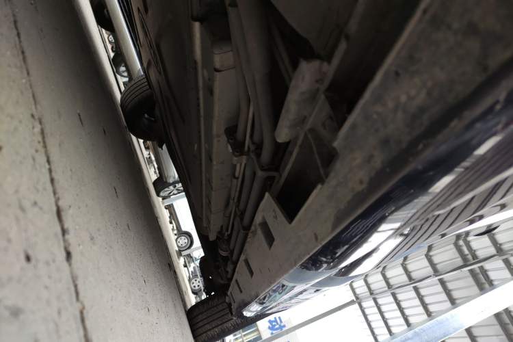 Used BYD Song MAX New Energy 2022 DM-i 105KM Flagship Model Left Side Sill