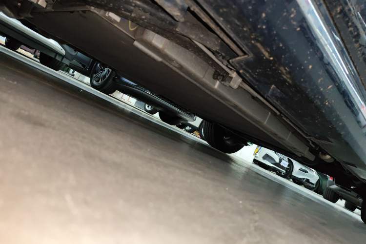 Used BYD Song MAX New Energy 2022 DM-i 105KM Prestige Model Left Side Sill
