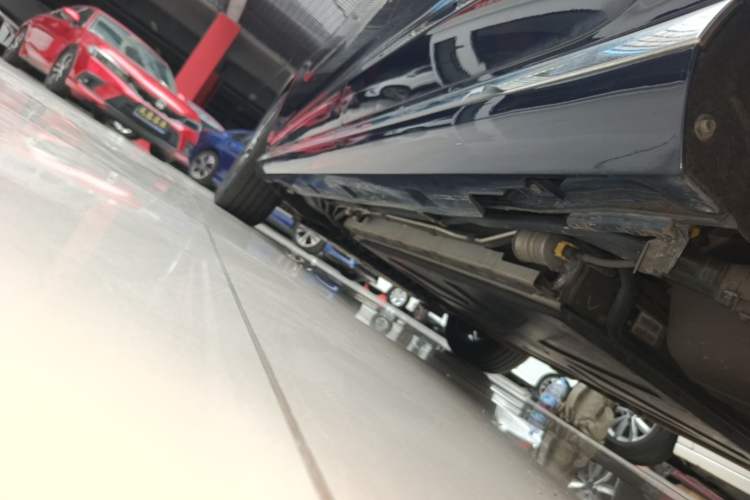 Used BYD Song MAX New Energy 2022 DM-i 105KM Flagship Model Left Side Sill
