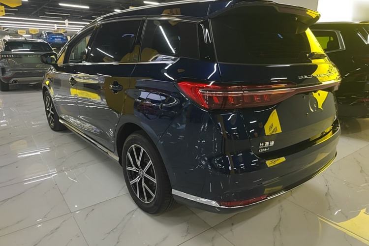 Used BYD Song MAX New Energy 2022 DM-i 105KM Prestige Model Rear Left 45 Deg