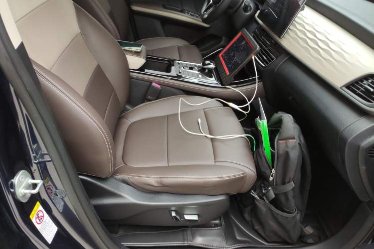Used BYD Song MAX New Energy 2022 DM-i 105KM Flagship Model Right Front Seat