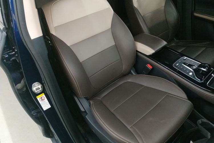 Used BYD Song MAX New Energy 2022 DM-i 105KM Prestige Model Right Front Seat