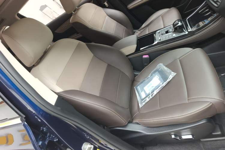 Used BYD Song MAX New Energy 2022 DM-i 105KM Flagship Model Right Front Seat