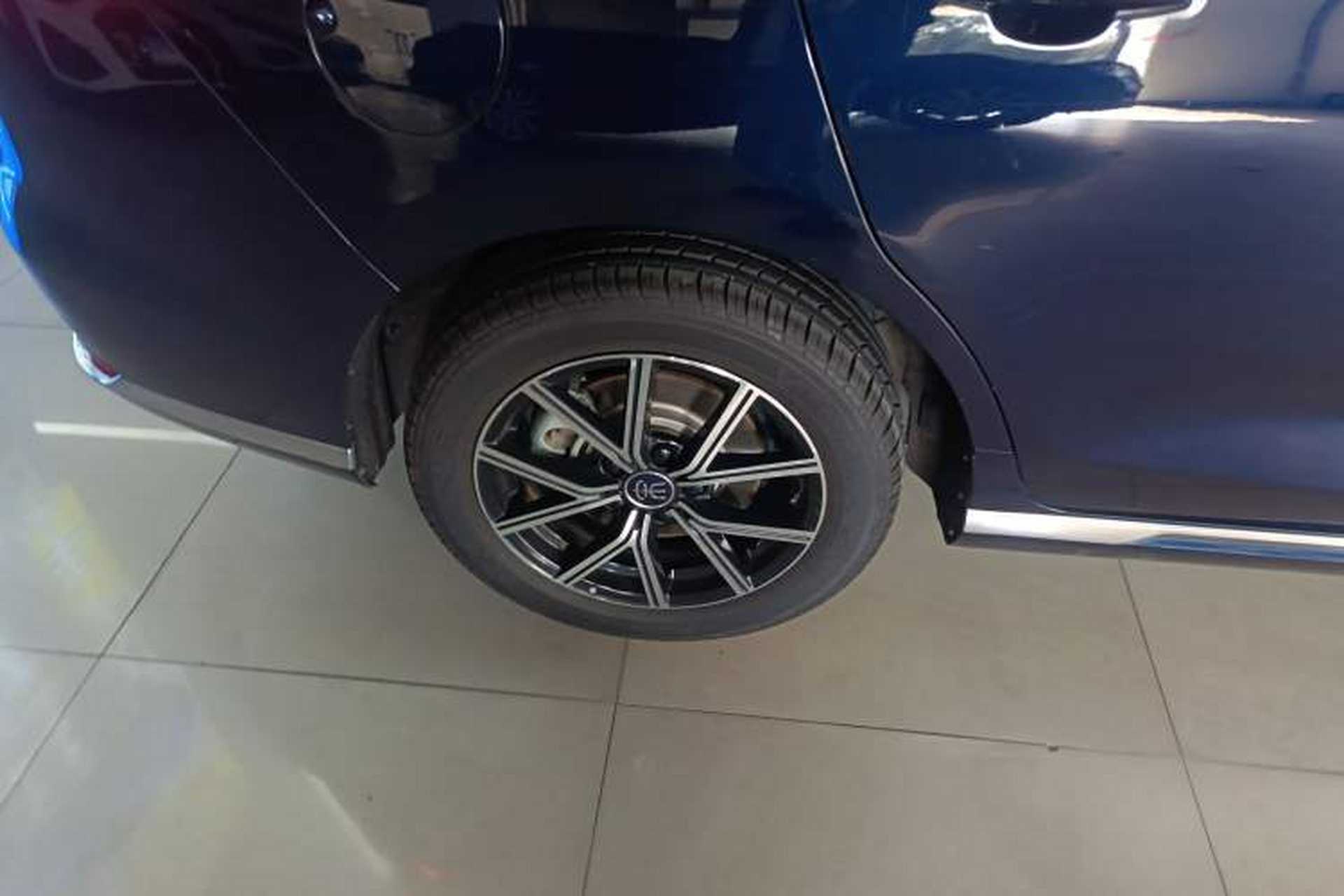 Used BYD Song MAX New Energy 2022 DM-i 105KM Prestige Model Right Rear Wheel Hub