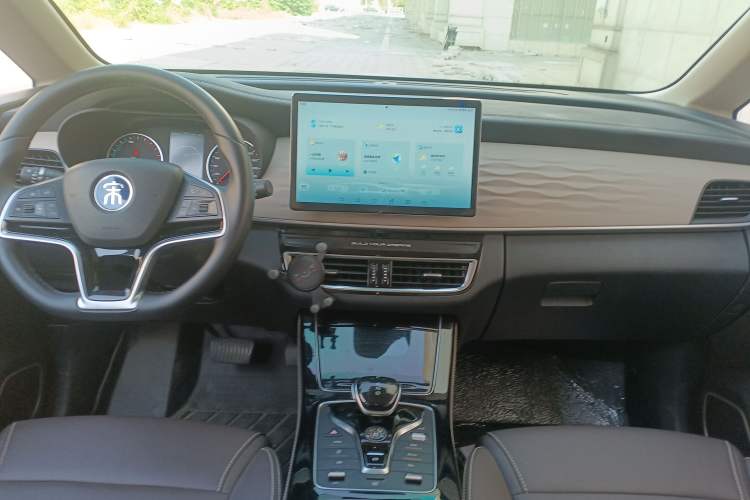 Used BYD Song MAX New Energy 2022 DM-i 105KM Flagship Model Audio And AC Panel