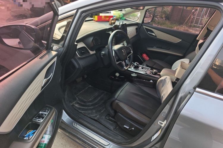 Used BYD Song MAX New Energy 2022 DM-i 105KM Flagship Model Driver Seat