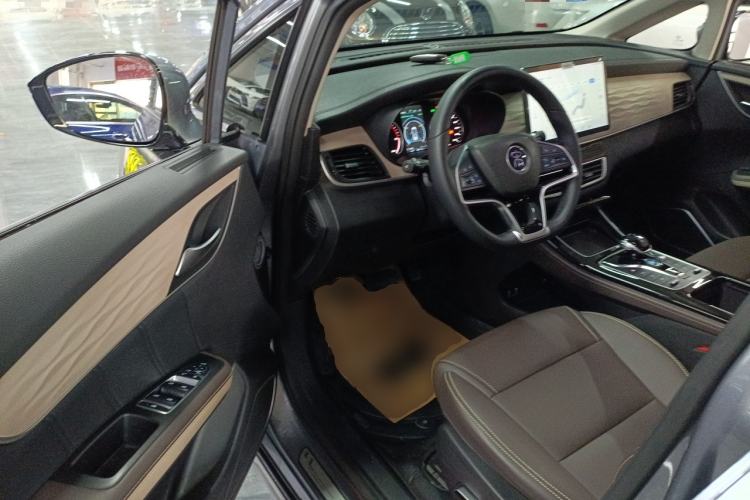 Used BYD Song MAX New Energy 2022 DM-i 105KM Flagship Model Driver Seat