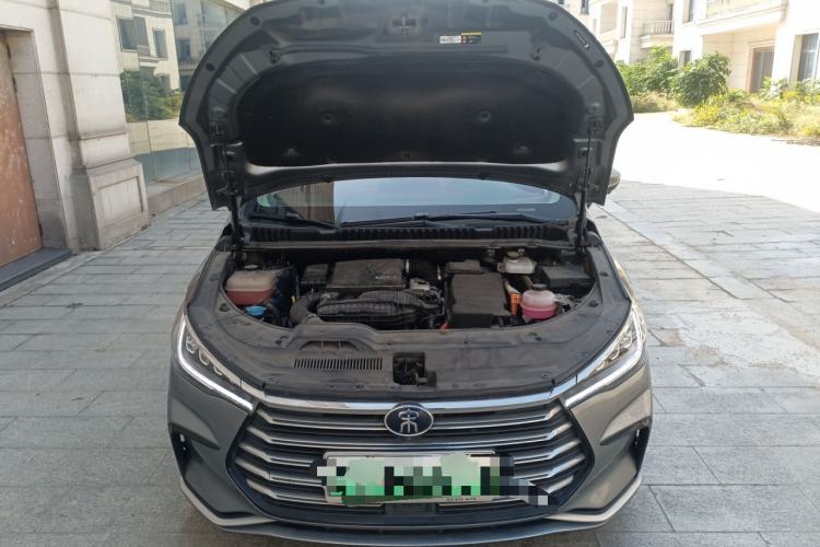 Used BYD Song MAX New Energy 2022 DM-i 105KM Flagship Model Engine Bay