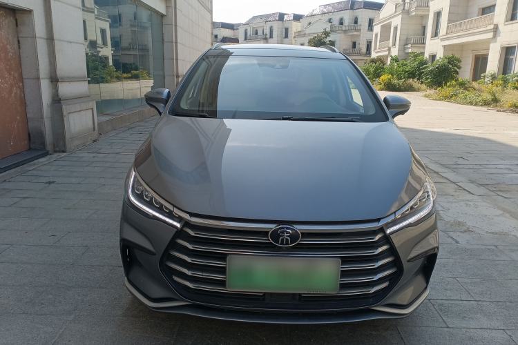 Used BYD Song MAX New Energy 2022 DM-i 105KM Flagship Model Front