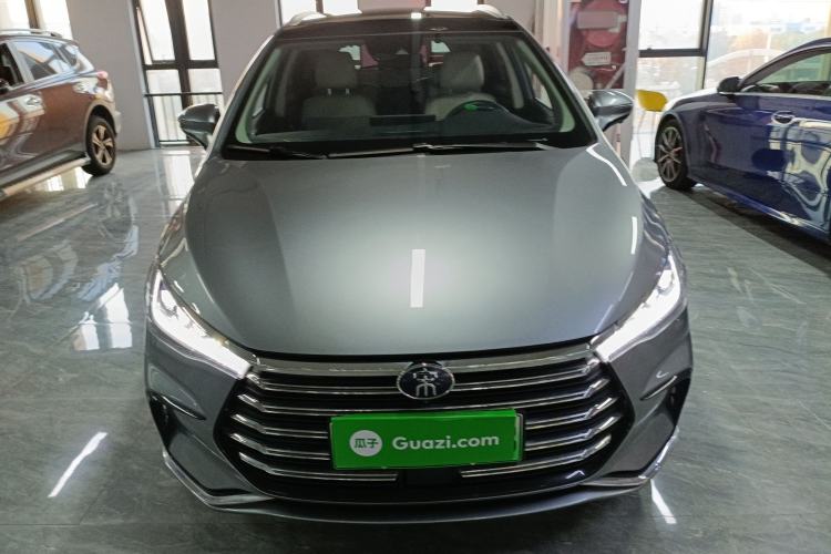 Used BYD Song MAX New Energy 2022 DM-i 105KM Flagship Model Front