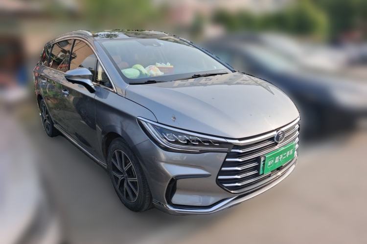 Used BYD Song MAX New Energy 2022 DM-i 105KM Flagship Model Front Right 45 Deg