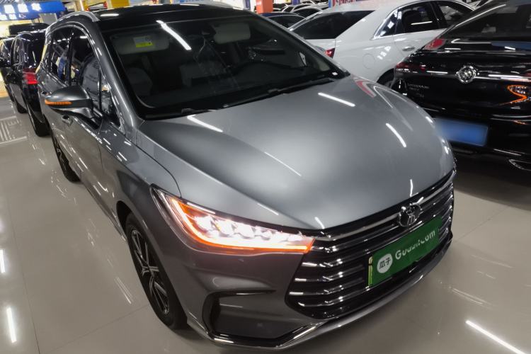 Used BYD Song MAX New Energy 2022 DM-i 105KM Flagship Model Front Right 45 Deg