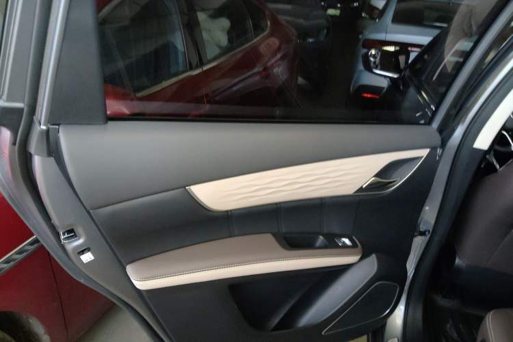 Used BYD Song MAX New Energy 2022 DM-i 105KM Flagship Model Left Rear Door Interior