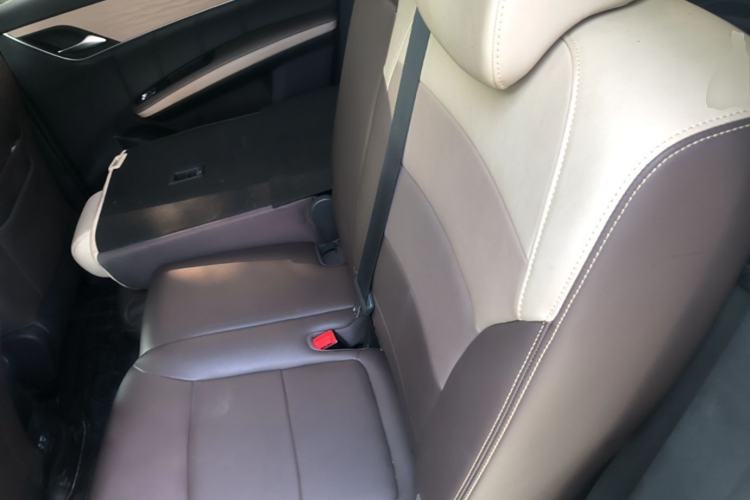 Used BYD Song MAX New Energy 2022 DM-i 105KM Flagship Model Left Rear Seat
