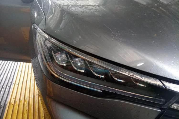 Used BYD Song MAX New Energy 2022 DM-i 105KM Flagship Model Right Front Headlight