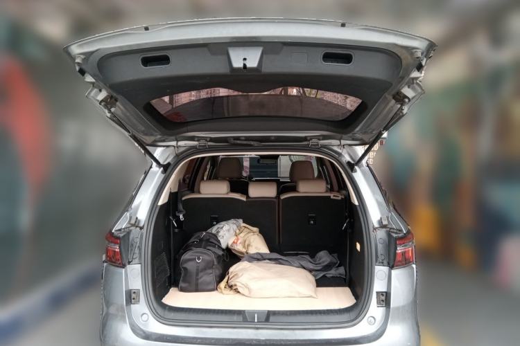 Used BYD Song MAX New Energy 2022 DM-i 105KM Flagship Model Trunk