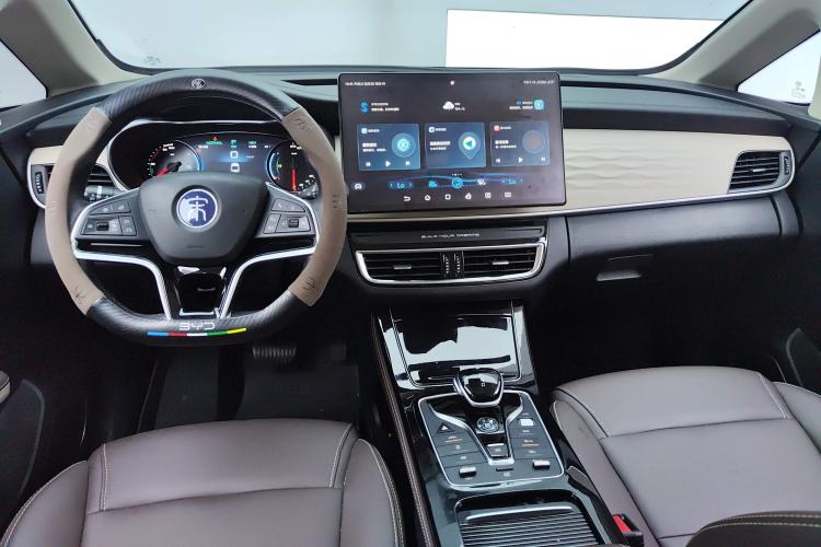 Used BYD Song MAX New Energy 2022 DM-i 105KM Executive Edition Center Console