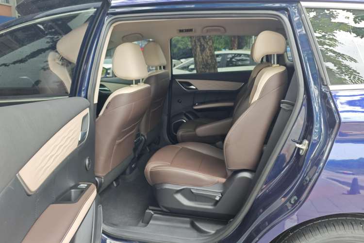 Used BYD Song MAX New Energy 2022 DM-i 105KM Executive Edition Left Rear Seat