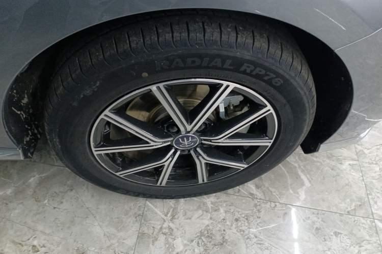 Used BYD Song MAX New Energy 2022 DM-i 105KM Flagship Model Exterior 4