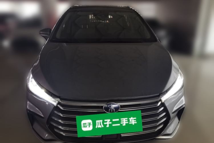 Used BYD Song MAX New Energy 2022 DM-i 105KM Flagship Model Front