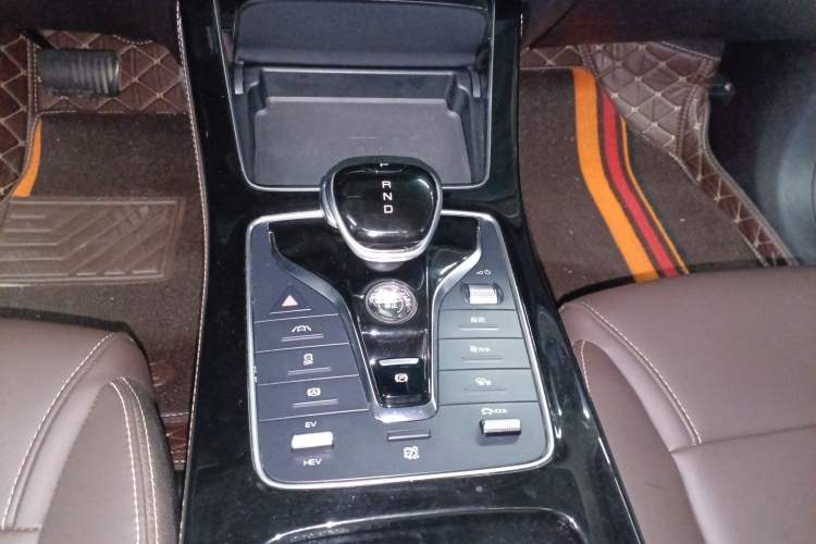 Used BYD Song MAX New Energy 2022 DM-i 105KM Flagship Model Gear Lever