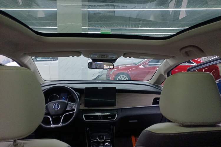 Used BYD Song MAX New Energy 2022 DM-i 105KM Flagship Model Headliner