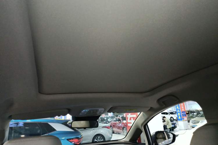 Used BYD Song MAX New Energy 2022 DM-i 105KM Flagship Model Headliner