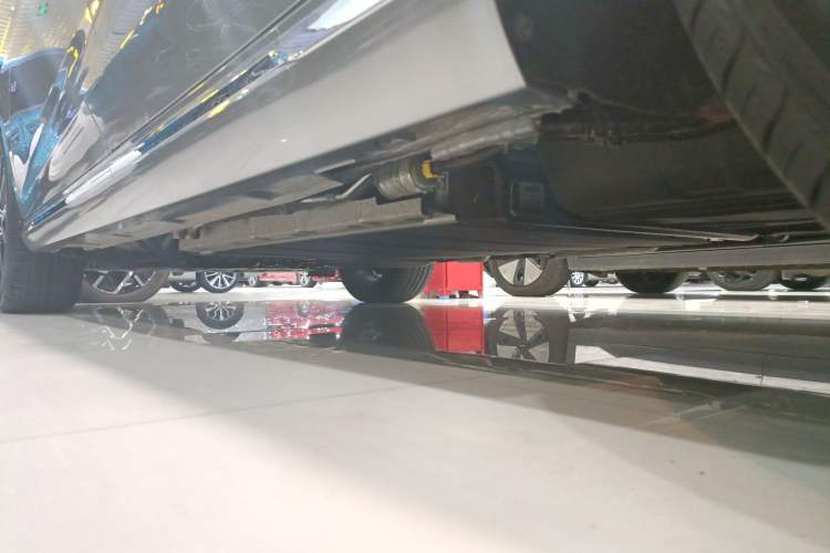 Used BYD Song MAX New Energy 2022 DM-i 105KM Flagship Model Left Side Sill
