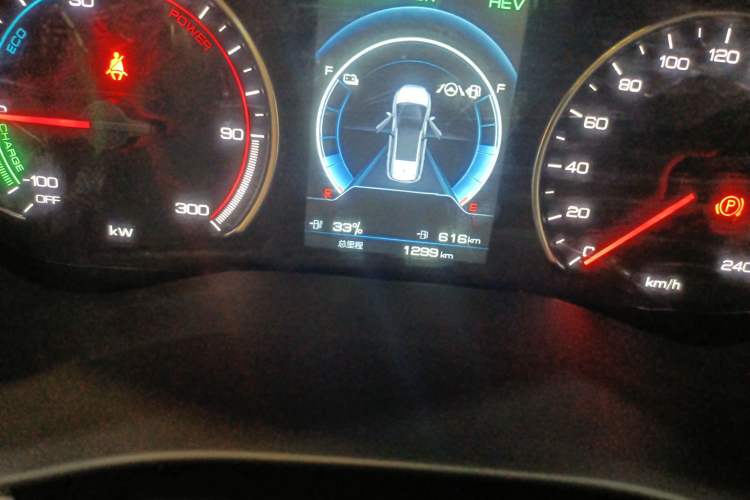 Used BYD Song MAX New Energy 2022 DM-i 105KM Flagship Model Odometer Close Up