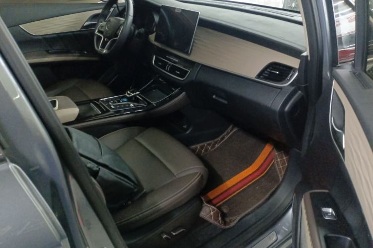 Used BYD Song MAX New Energy 2022 DM-i 105KM Flagship Model Right Front Seat