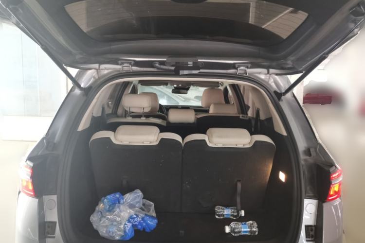 Used BYD Song MAX New Energy 2022 DM-i 105KM Flagship Model Trunk