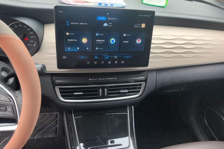 Used BYD Song MAX New Energy 2022 DM-i 105KM Flagship Model Audio And AC Panel