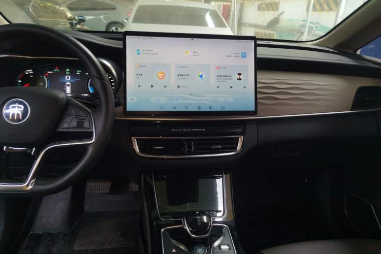 Used BYD Song MAX New Energy 2022 DM-i 105KM Executive Edition Audio And AC Panel