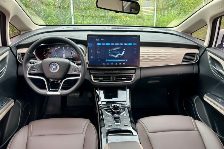 Used BYD Song MAX New Energy 2022 DM-i 105KM Executive Edition Audio And AC Panel