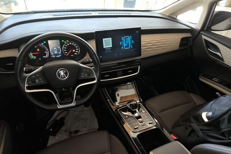 Used BYD Song MAX New Energy 2022 DM-i 105KM Flagship Model Audio And AC Panel