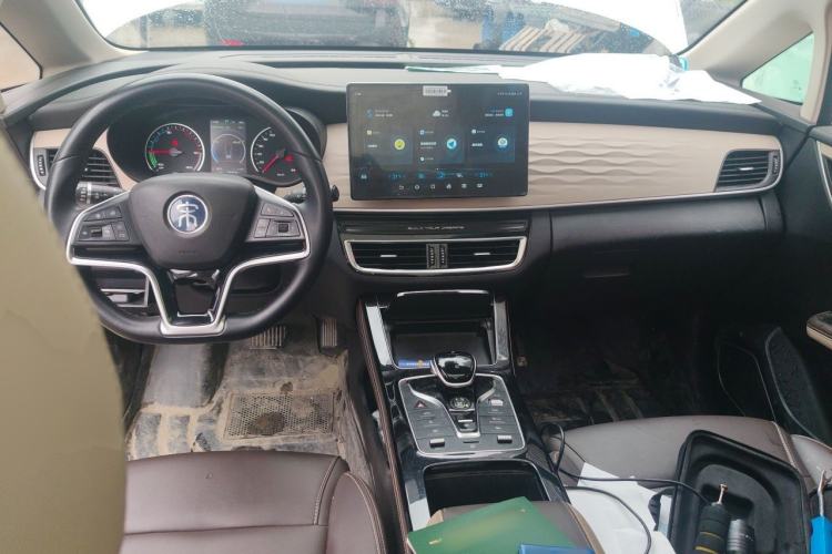 Used BYD Song MAX New Energy 2022 DM-i 105KM Flagship Model Center Console