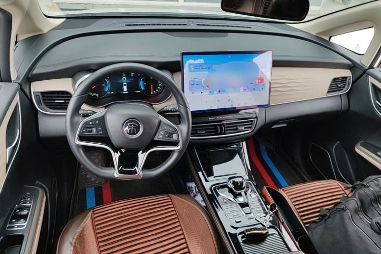 Used BYD Song MAX New Energy 2022 DM-i 105KM Executive Edition Center Console