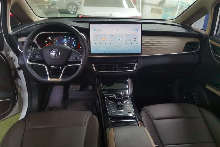 Used BYD Song MAX New Energy 2022 DM-i 105KM Executive Edition Center Console