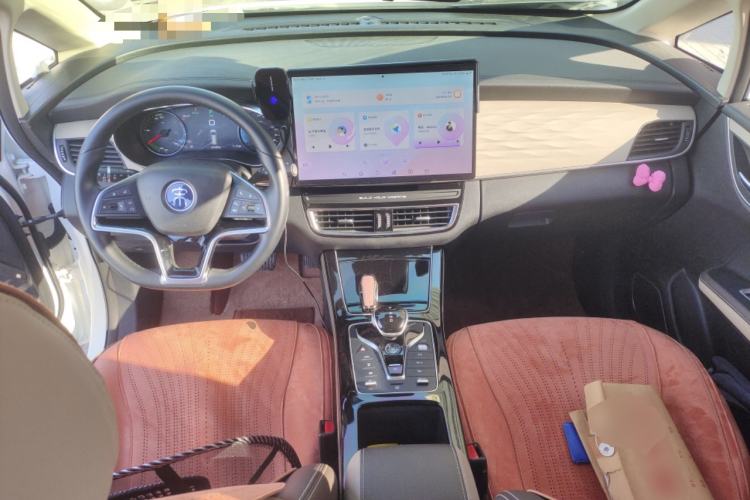 Used BYD Song MAX New Energy 2022 DM-i 105KM Executive Edition Center Console