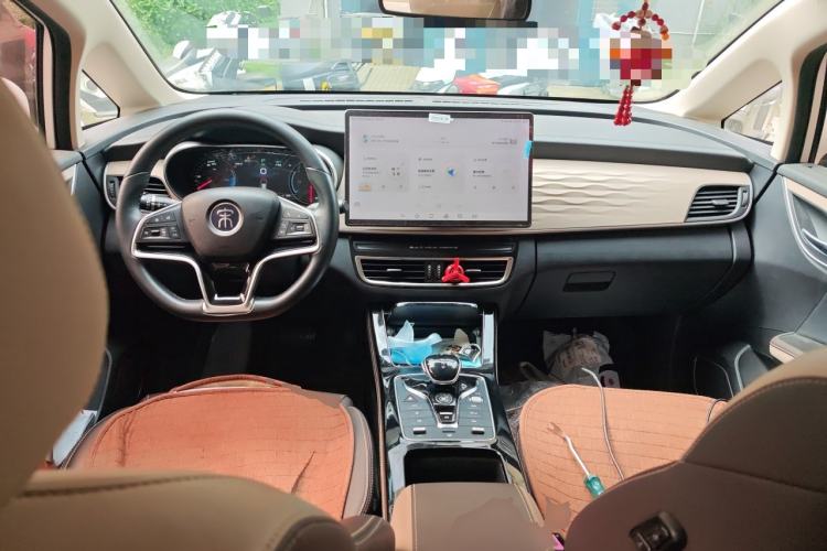 Used BYD Song MAX New Energy 2022 DM-i 105KM Executive Edition Center Console