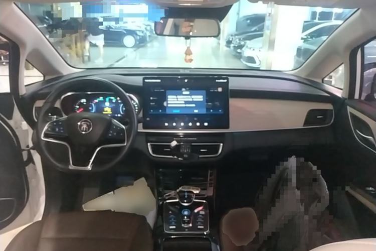 Used BYD Song MAX New Energy 2022 DM-i 105KM Executive Edition Center Console