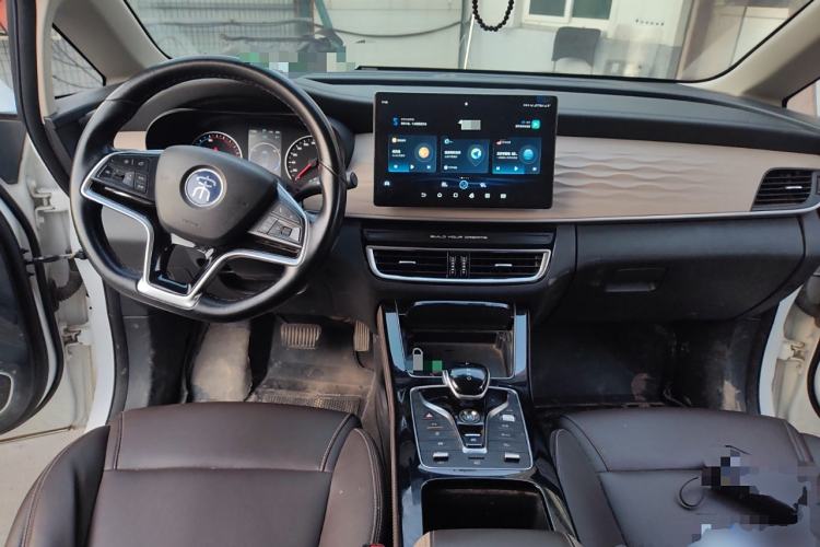 Used BYD Song MAX New Energy 2022 DM-i 105KM Prestige Model Center Console
