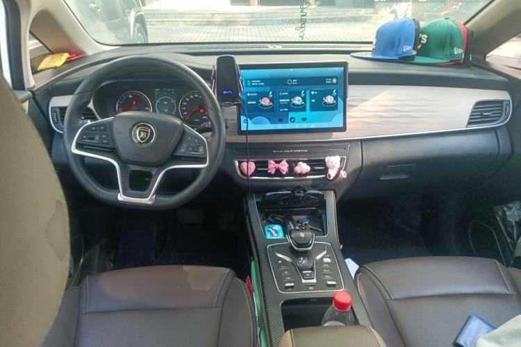 Used BYD Song MAX New Energy 2022 DM-i 105KM Prestige Model Center Console