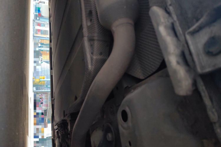 Used BYD Song MAX New Energy 2022 DM-i 105KM Prestige Model Chassis Front Right