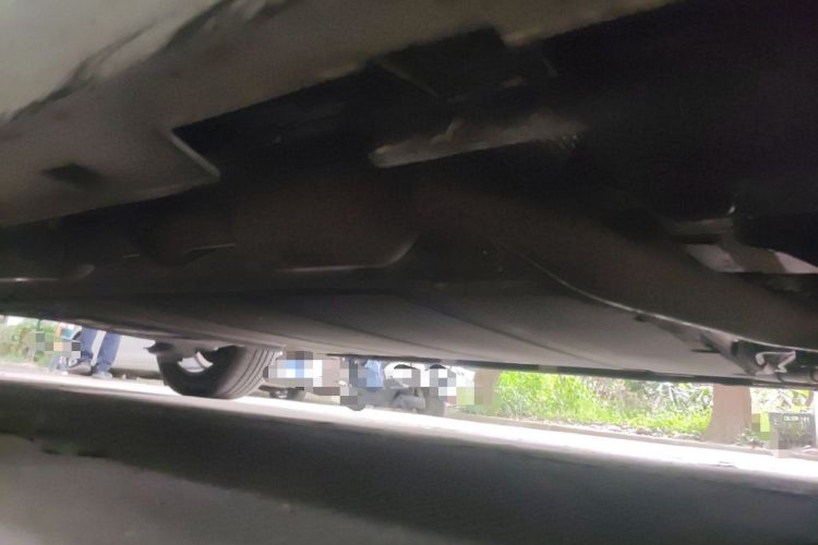 Used BYD Song MAX New Energy 2022 DM-i 105KM Flagship Model Chassis Front Right